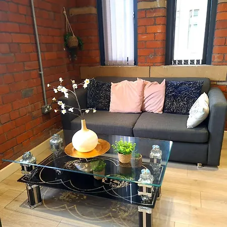 Longstay Family Contractor, Wi-fi, Discounts 브래드퍼드