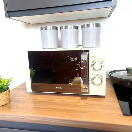 Longstay Family Contractor, Wi-fi, Discounts Bradford (West Yorkshire)