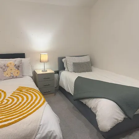 Apartment Longstay Family Contractor, Wi-fi, Discounts Bradford (West Yorkshire)